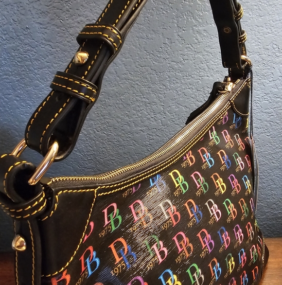 Dooney & Bourke - Picture 4 of 13